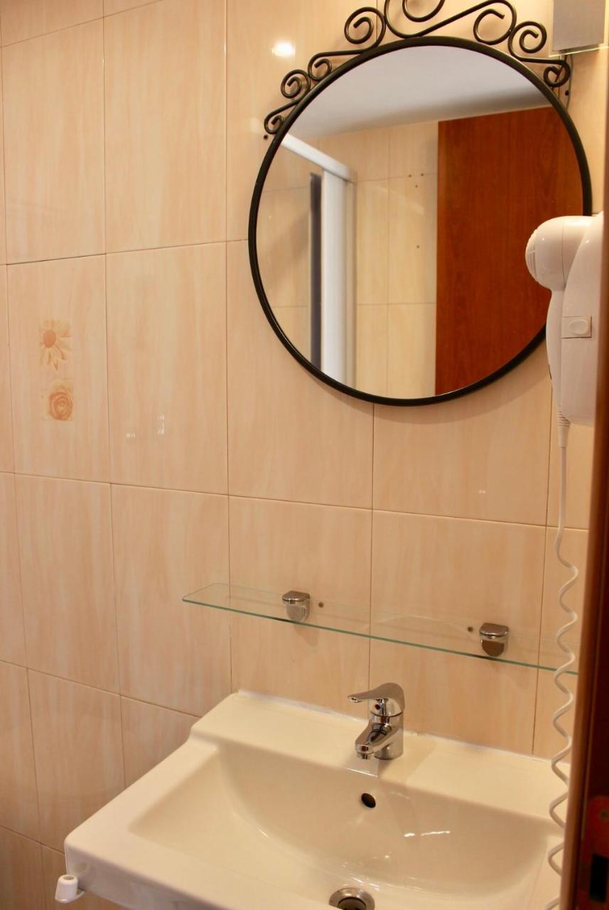 Casa de hóspedes Overseas 2*